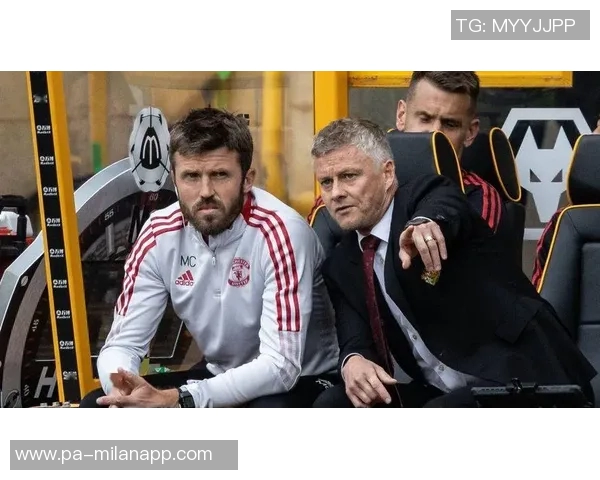 索尔斯克亚卡里克弗莱彻范尼或共同执掌曼联主帅职务的可能性分析